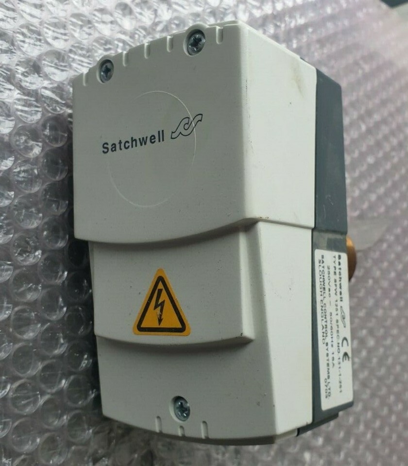 SATCHWELL SFW 1251 131-1-251  Water Paddle Switch Flow (R5S5.4)