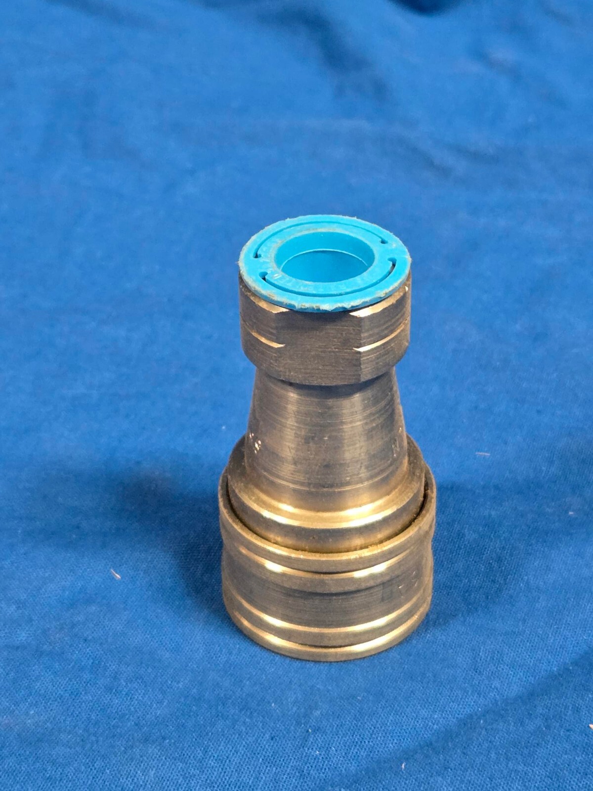 New Safeway Hydraulic Female Quick Disconnect SS105-3