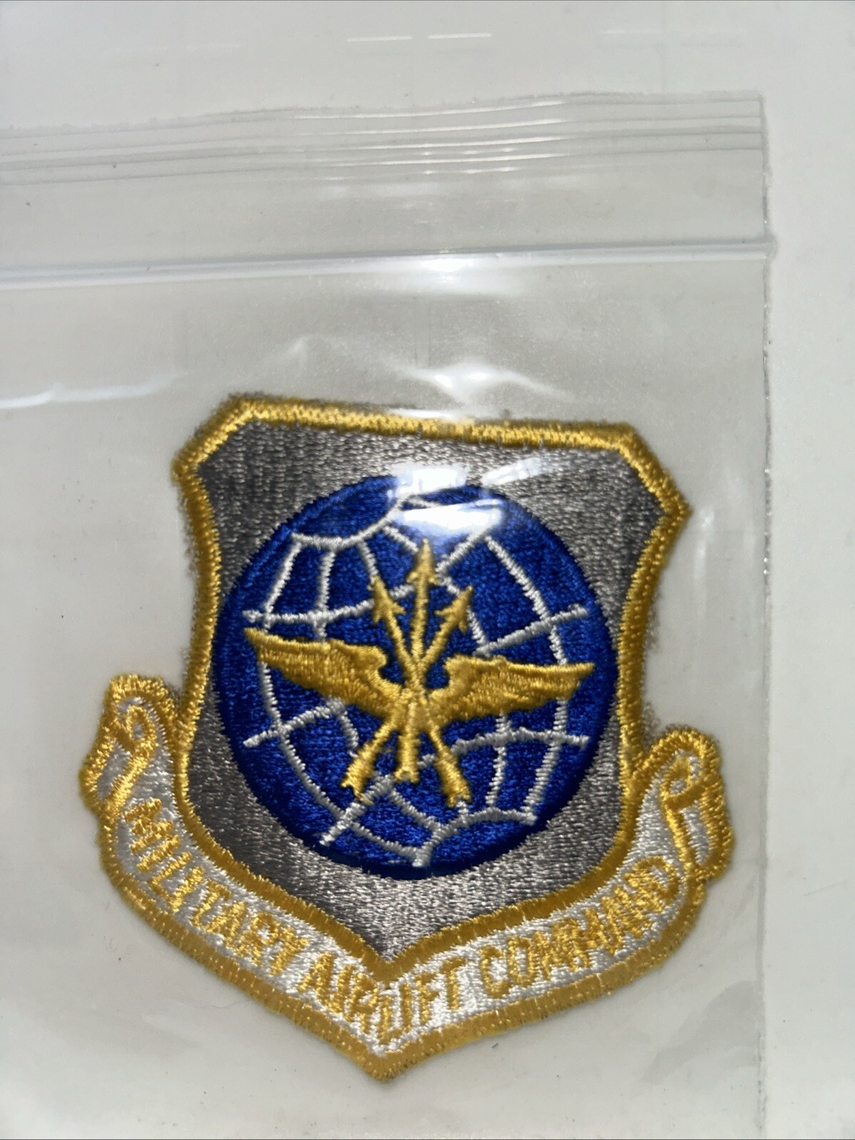 MILITARY PATCH US AIR FORCE SEW ON COLORED MILITARY AIRLIFT COMMAND YELLOW LETTE