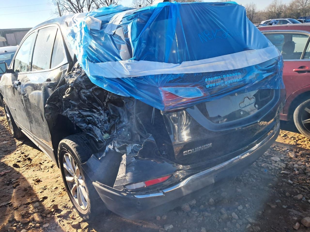 EQUINOX 2018 Glove Box 4894799