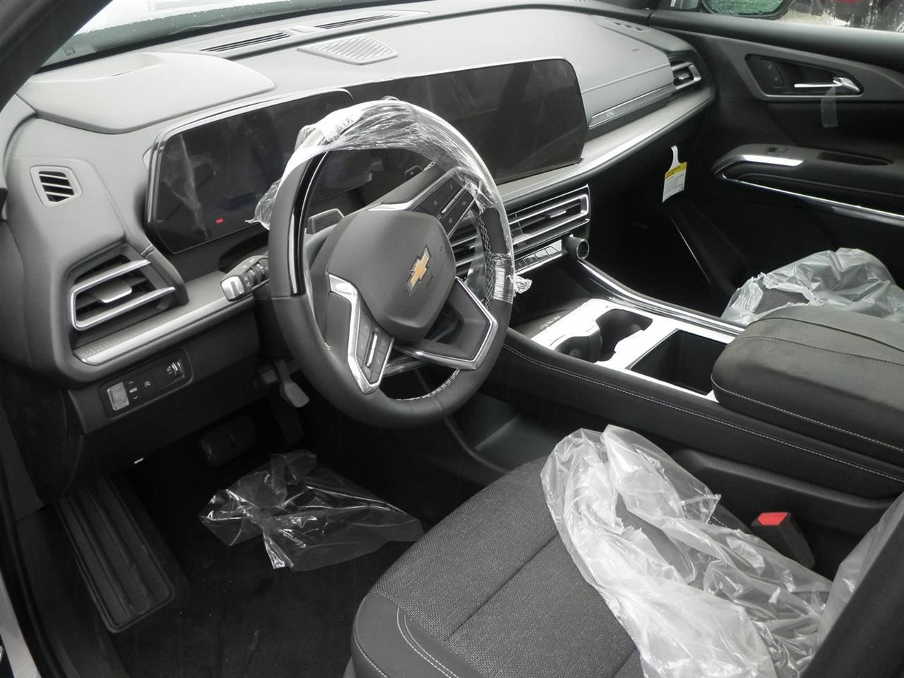 2026 Traverse LT 2.5L Upper Air Shutter 26565433