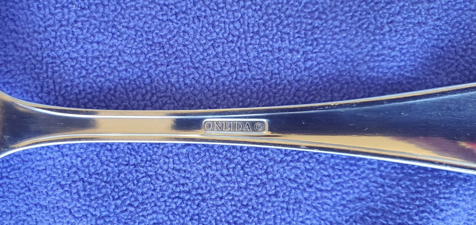 4-Oneida COUNTESS Glossy DINNER FORKS 7 3/4"
