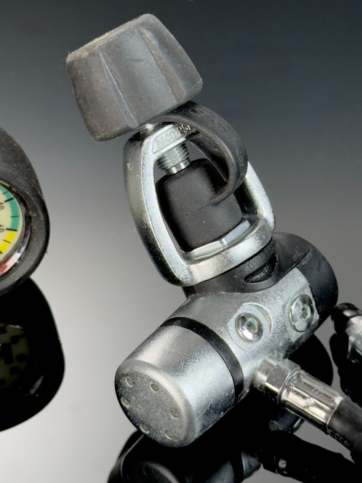 Genesis Regulator , 2 Gauge Console & Compass, Used Scuba Regulator