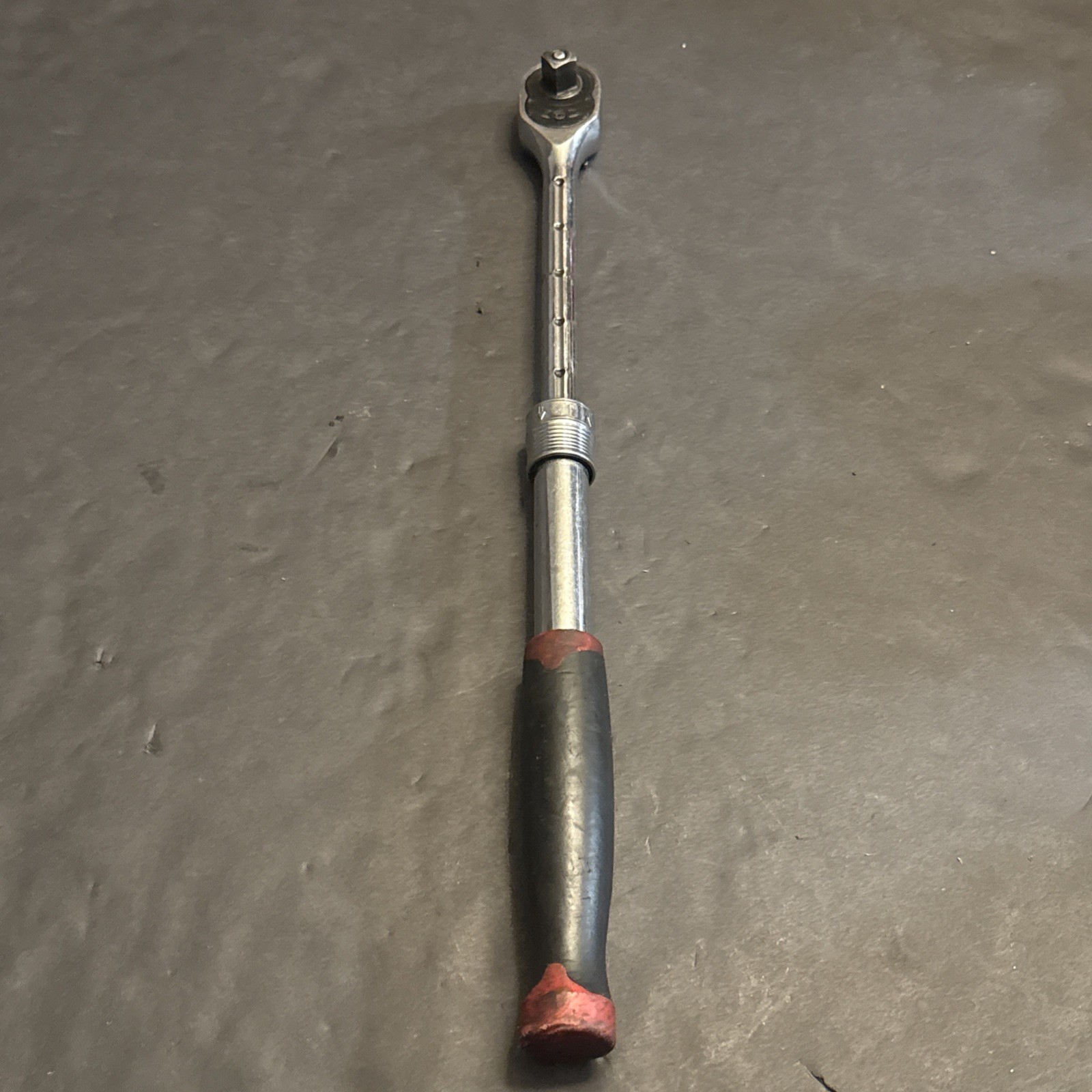 Pittsburg Extending Wrench 12" to 18" SAE 1/2" Drive