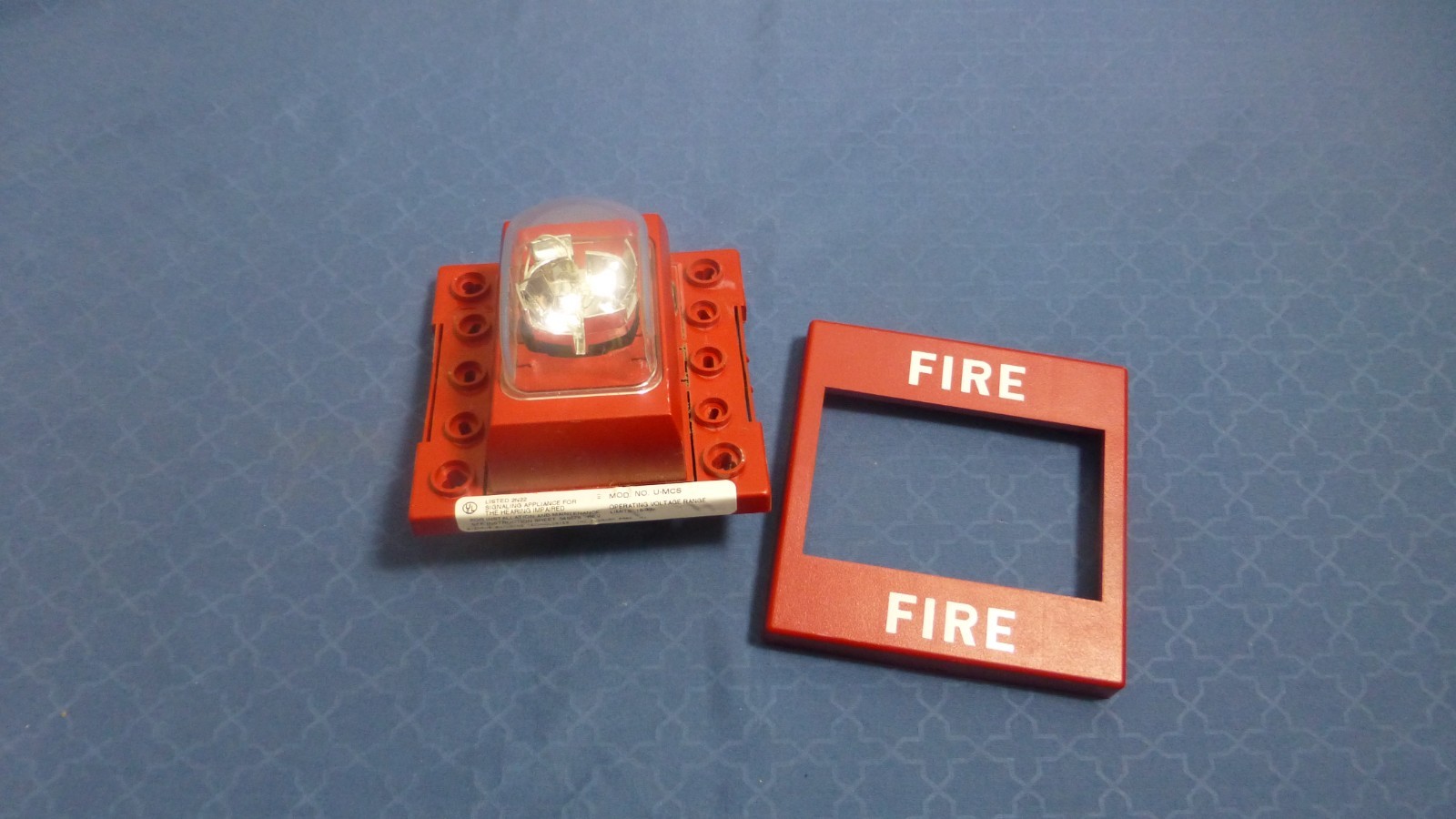 Siemens U-MCS Fire Alarm Strobe Wall Mount Red