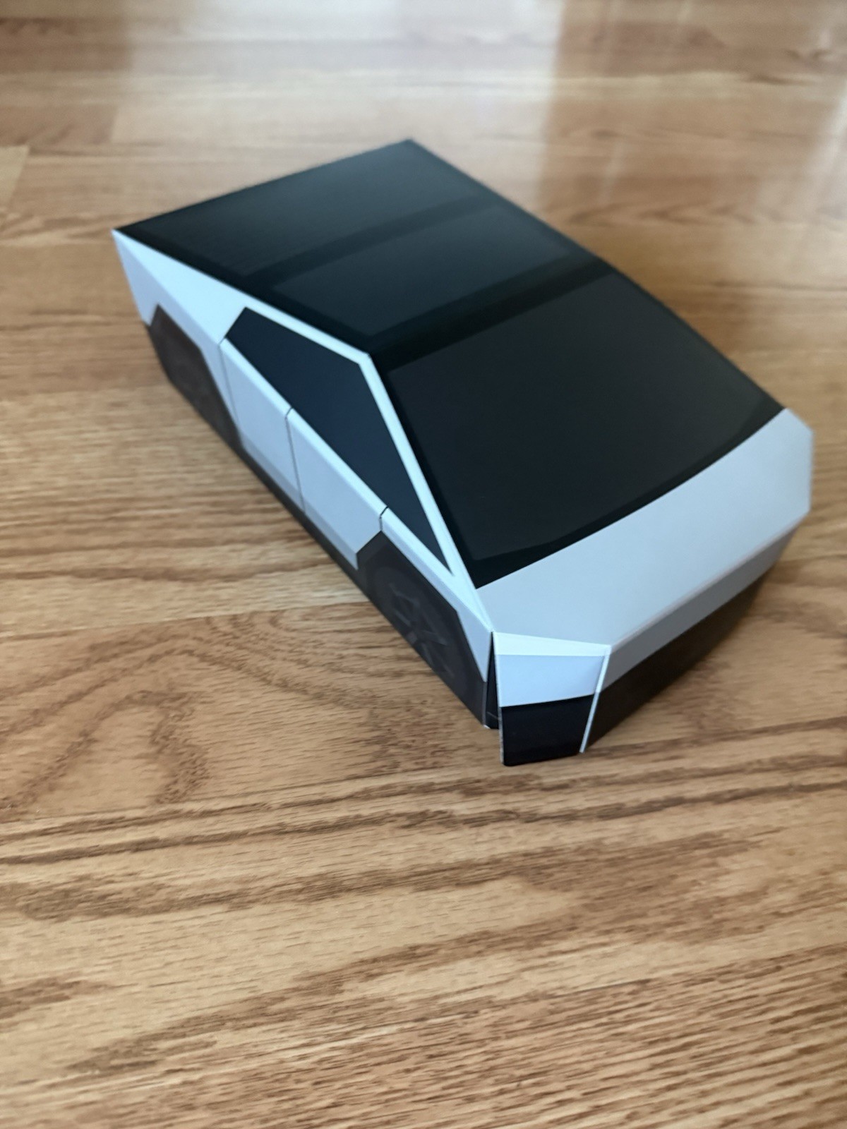 NEW & CLEAN Tesla Diner Cybertruck Large Meal Box and Bag