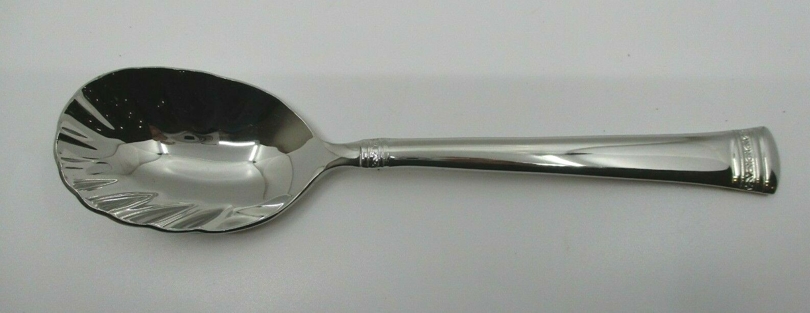 WATERFORD  STAINLESS CARINA MATTE SUGAR SPOON - 6 5/8'' - 07F