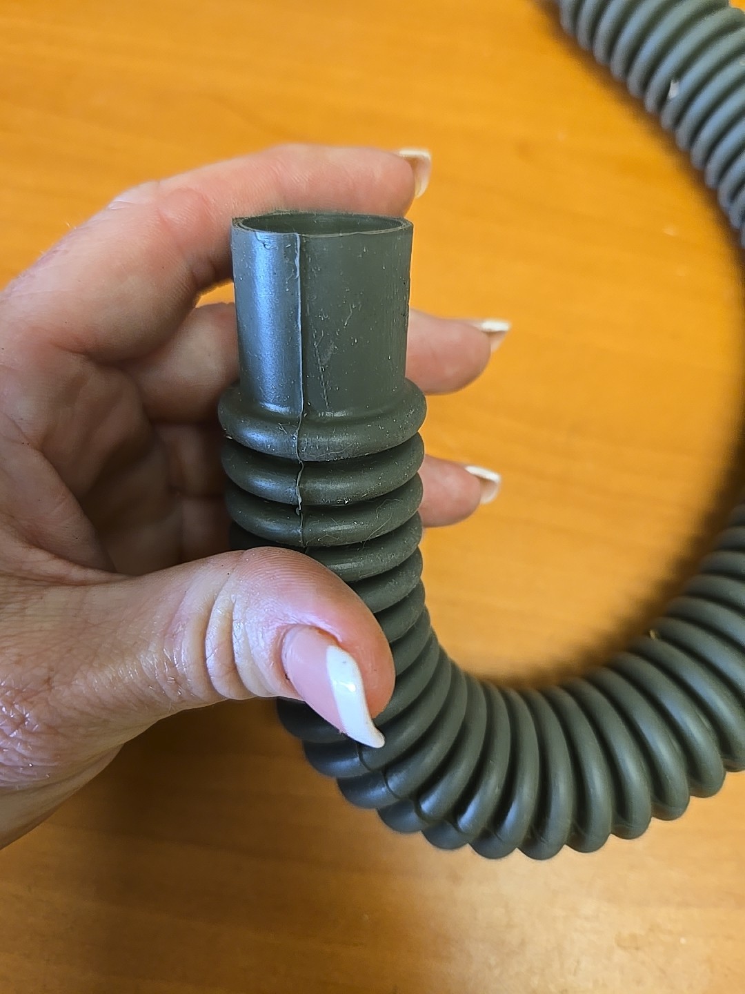 17" Pilots Oxygen Hose 1" Diameter PN 500-279
