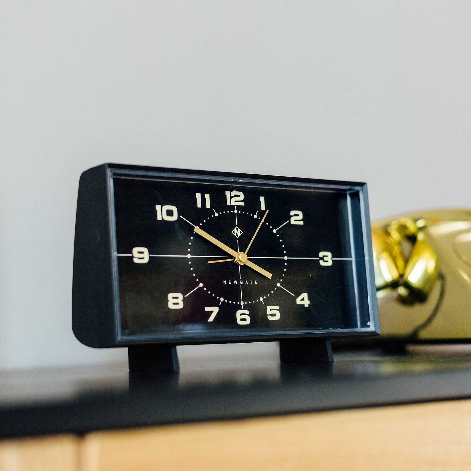 NEWGATE® Wideboy Alarm Clock | Rectangular Retro Design | cm, Matt Black
