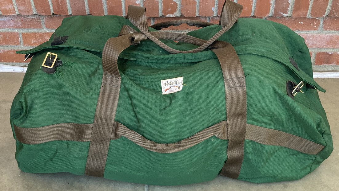Cabela’s RARE Vintage HUGE 36 x 22 Duffel Bag Sportsman Hunting Camping Travel