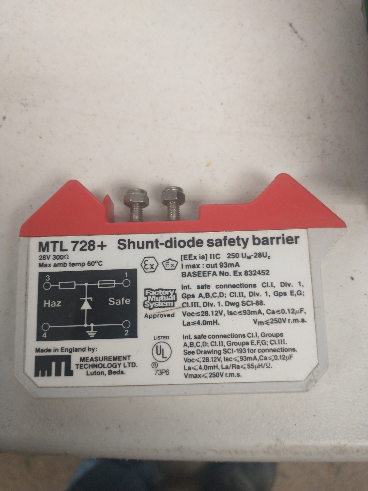 MTL 728+ Shunt-Diode Safety Barrier BASEEFA no. ex 832452 28V