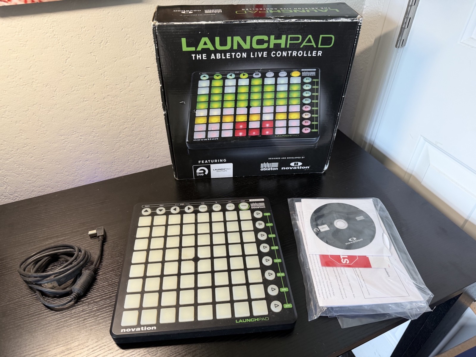 Novation LAUNCHPAD Ableton Live Controller