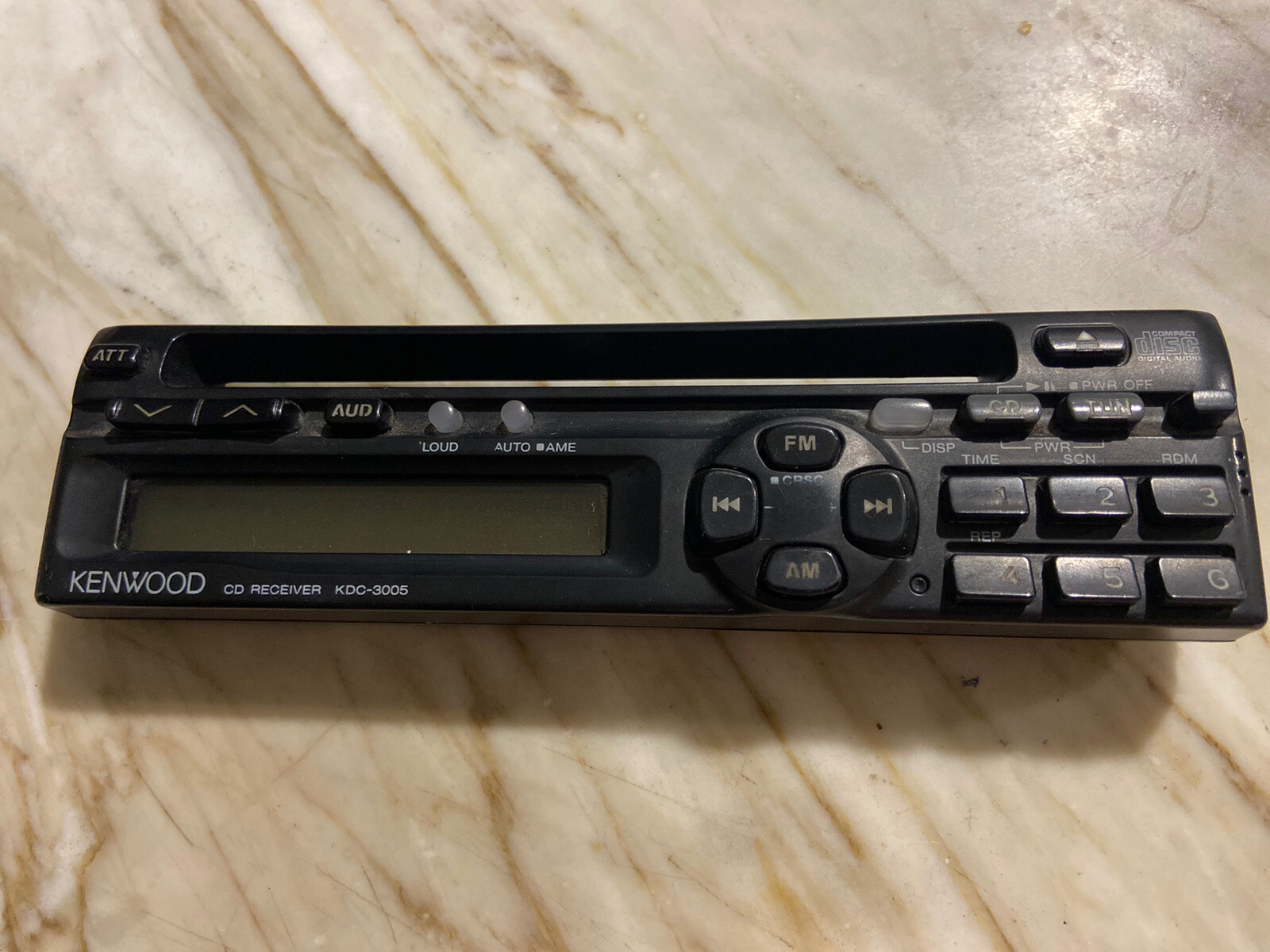 KENWOOD KDC-3005 CAR STEREO KENWOOD KDC-3005 FACEPLATE ONLY ONLY OEM🟠