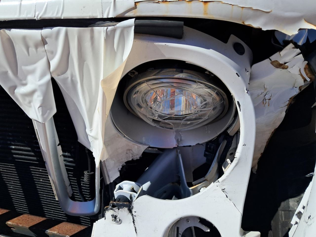 TJ 2017 Glove Box 4810545