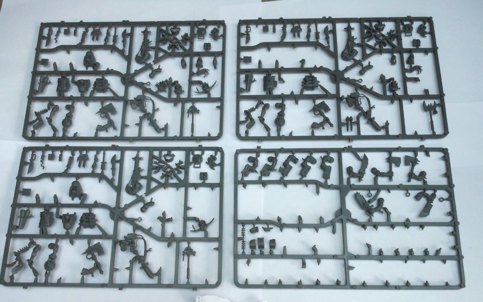 warhammer 40k Ork Boys  Bits incomplete sprue