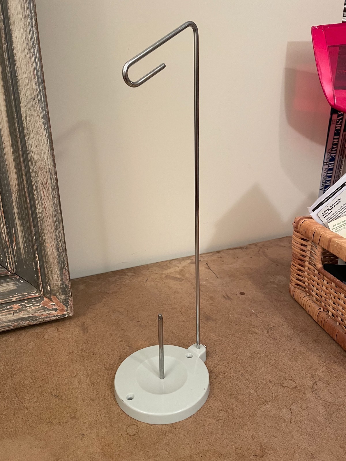 Large Cone Thread Spool Stand