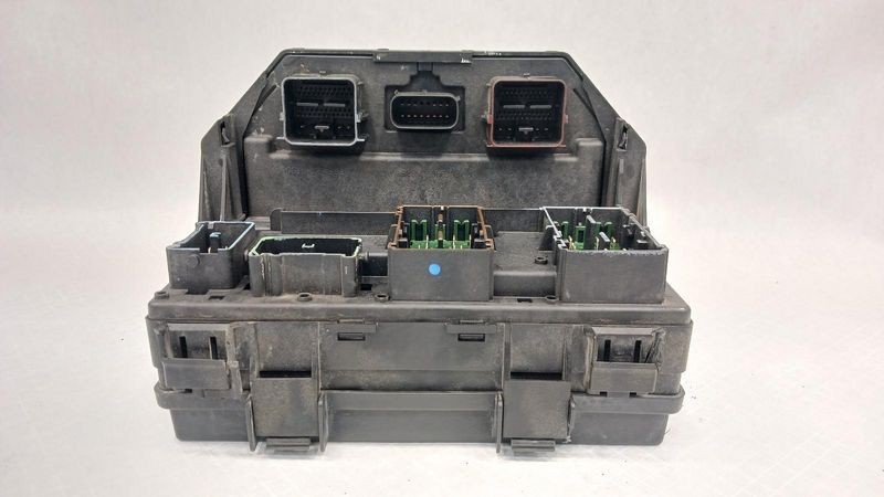 2011 Dodge Ram 1500 TIPM Integrated Power Control Module w/Fuse Box OEM
