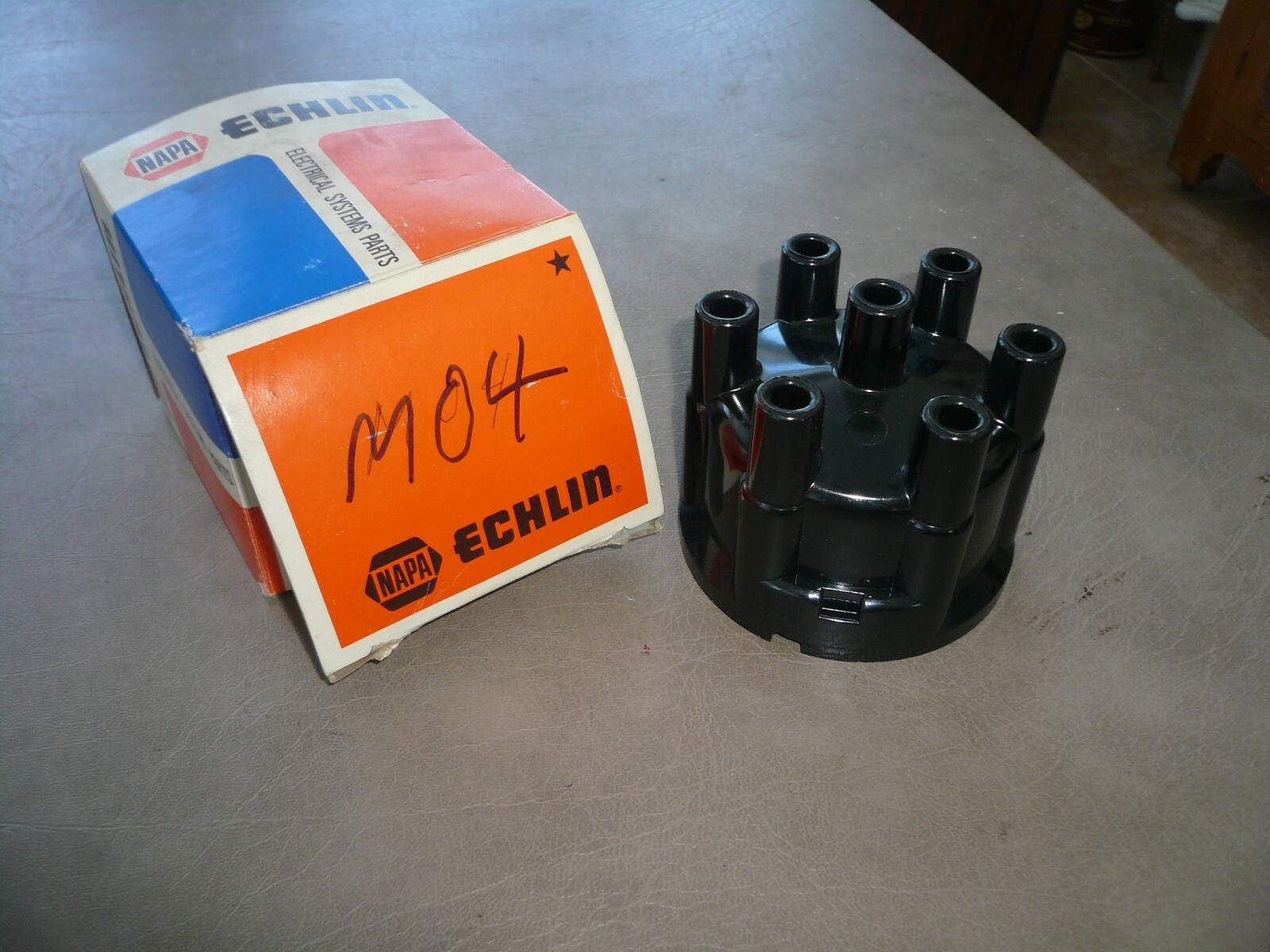 Napa Echlin Distributor Cap MO4 1973 - 76 Chrysler Dodge Plymouth Fargo - NOS