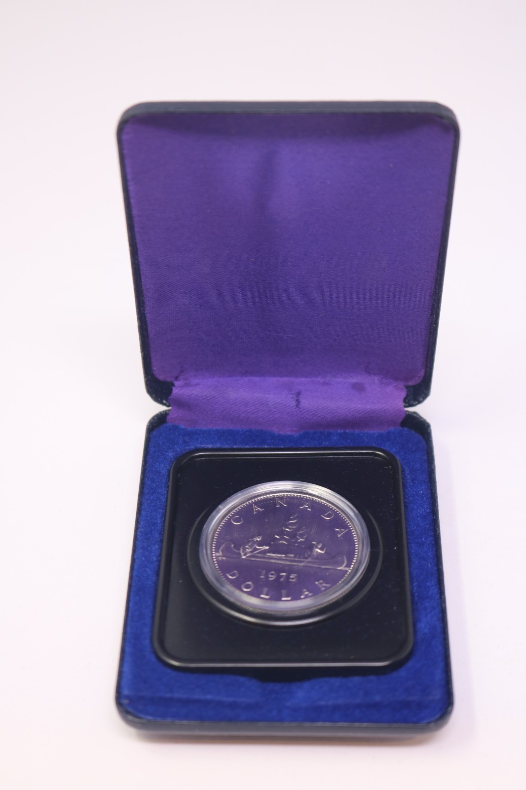 1975 Voyageur Uncirculated $1 One Dollar Canada