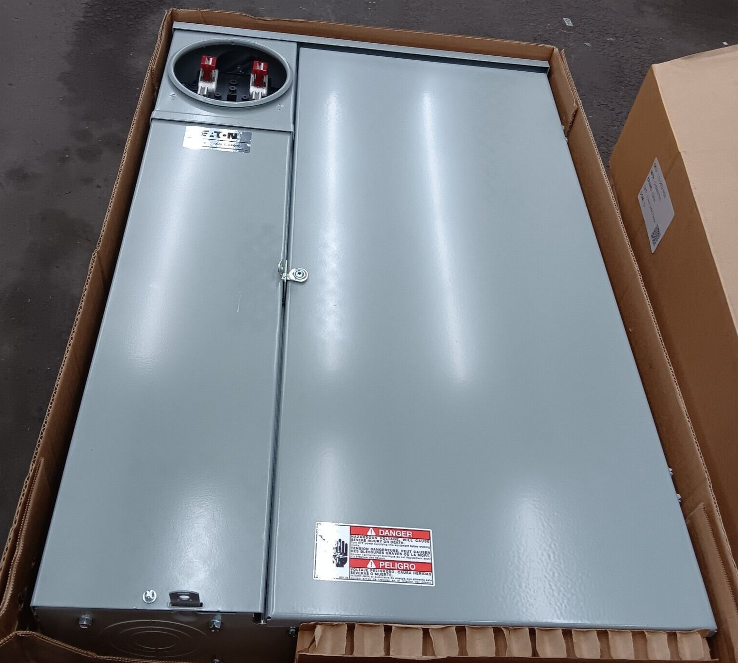 NEW EATON MBE4040PV200BTS 200 AMP SOLAR RATED METER MAIN 40 CIRCUIT 1-PHASE