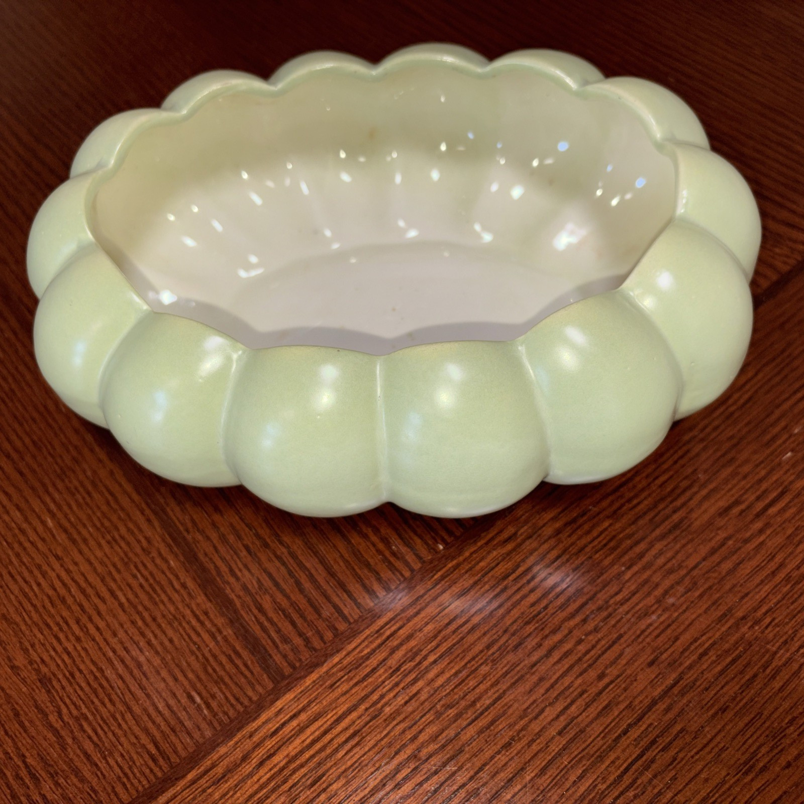 HULL Light Green Bubble Shell PLANTER 8 1/2" Art POTTERY #154 USA MCM