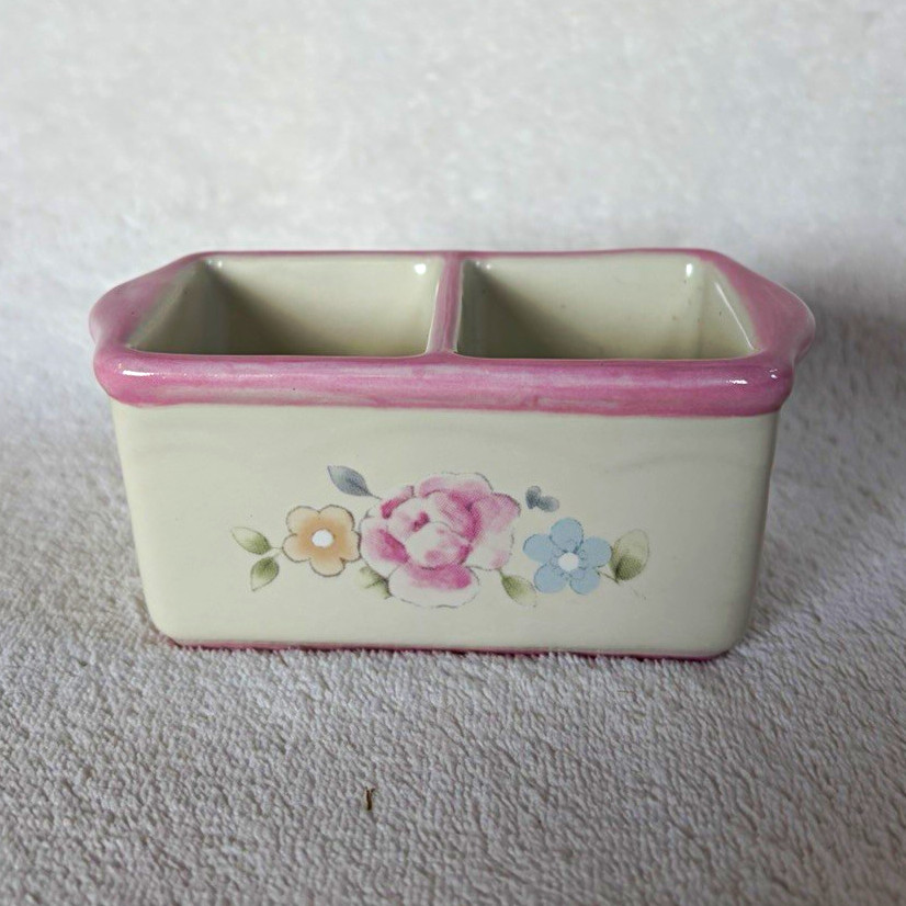 Pfaltzgraff Tea Rose Divided Sweetener Holder (China) Sugar Packet