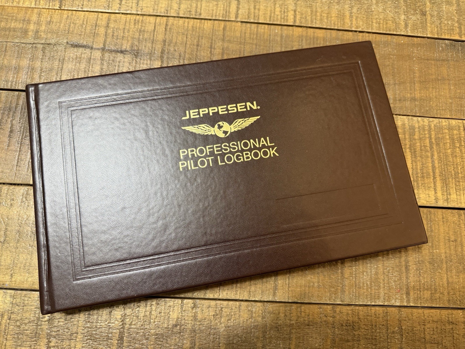 Jeppesen Professional Pilot Logbook Hardcover Green Paper Missing Couple Pages
