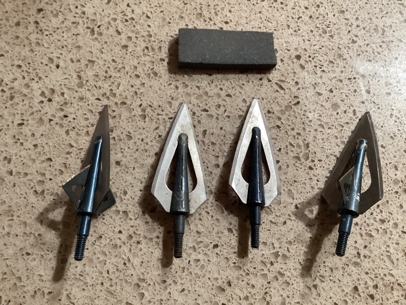 Lot of 4 Vintage Bear Archery Broadheads  - BH-66