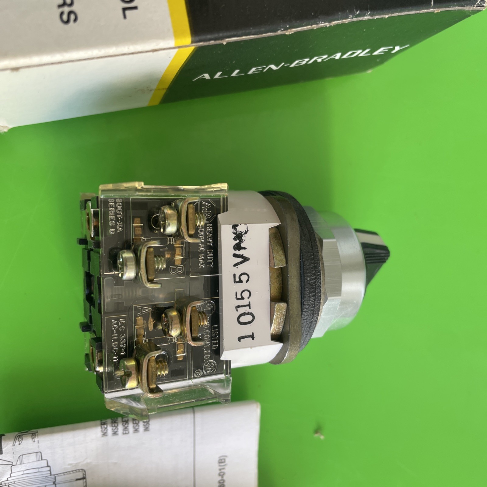 Allen-Bradley 800TH2A Knob Selector Switch