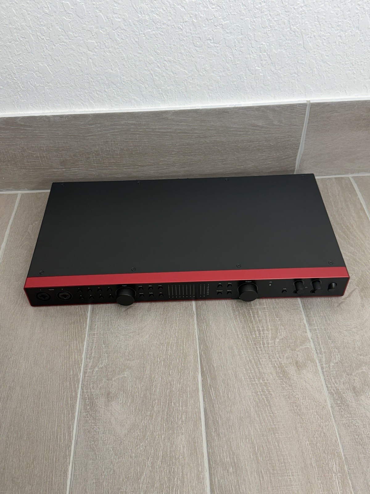 Focusrite Scarlett 18i20 4th Gen USB Audio Recording Interface Excellent