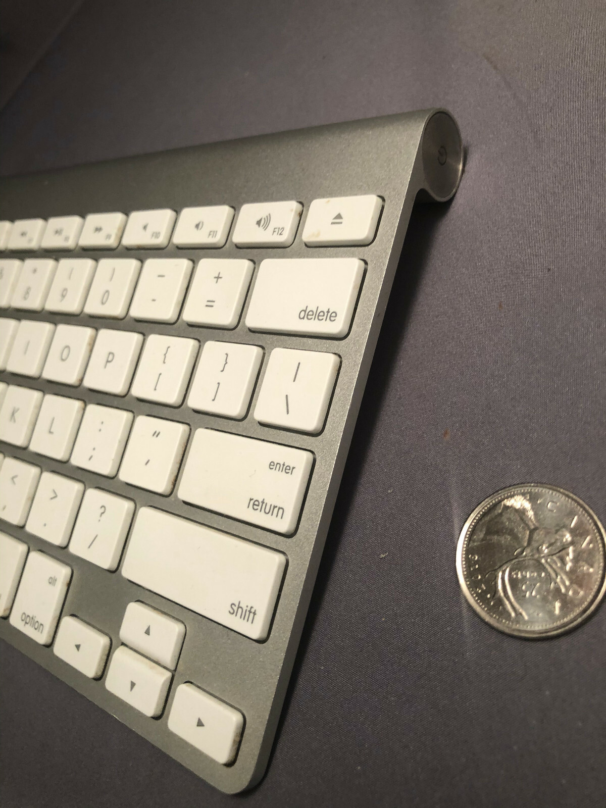 ALUMINUM WHITE APPLE WIRELESS KEYBOARD A1314 BLUETOOTH