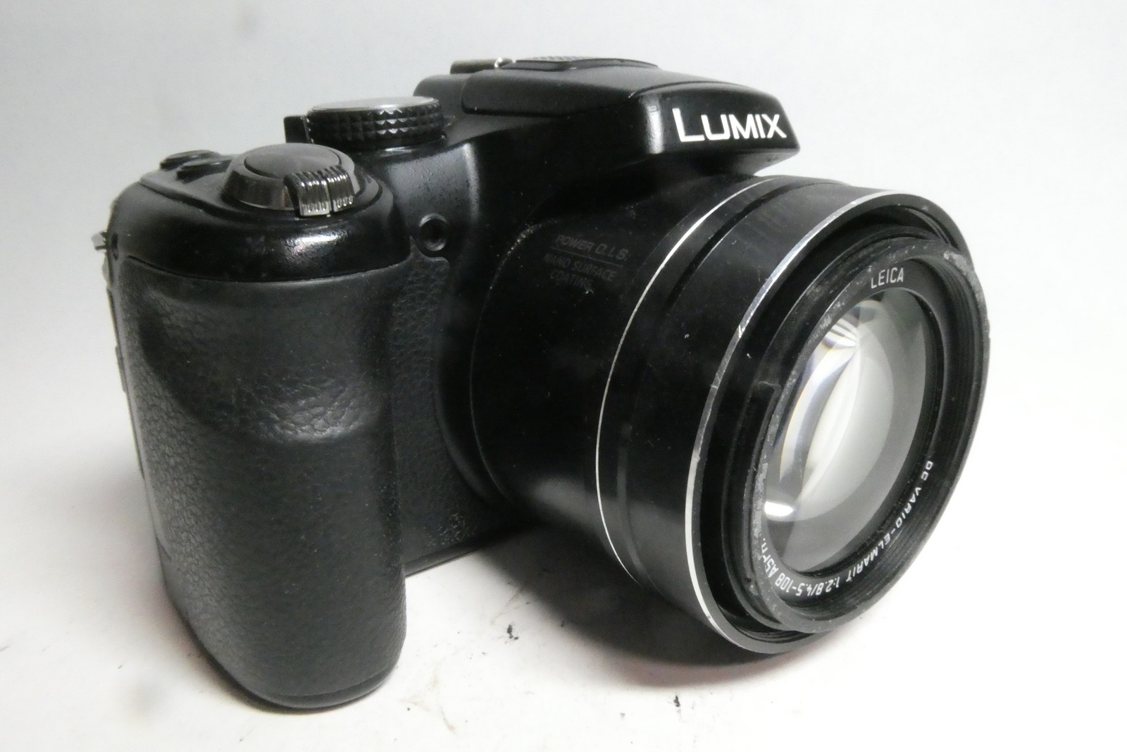 Panasonic Lumix DMC-FZ200 12.1MP 24x Leica Bridge Camera **FOR SPARES ONLY**