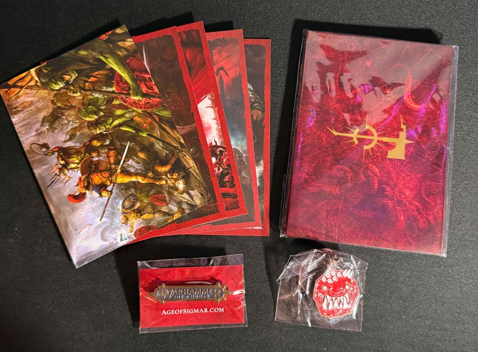 Warhammer Age Of Sigmar Summer Celebration Promo Pin, Keychain, Cards & Sleeves