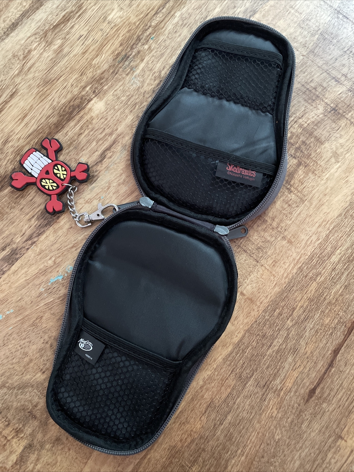Madcatz SKELLRAMICS Soft Carry Case +Fob ONLY!