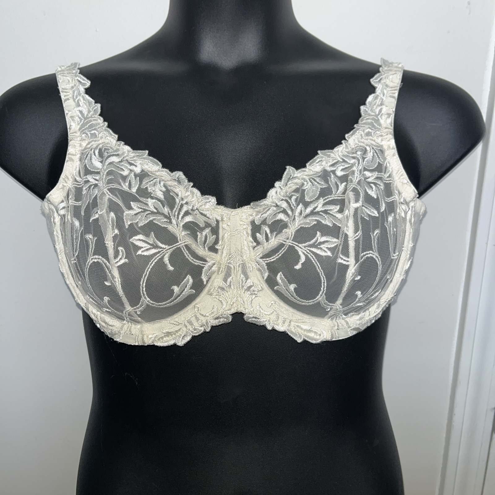 SOMA Elegant Floral Lace Underwire Bra Ivory Lingerie 34DD Sensuous Lace