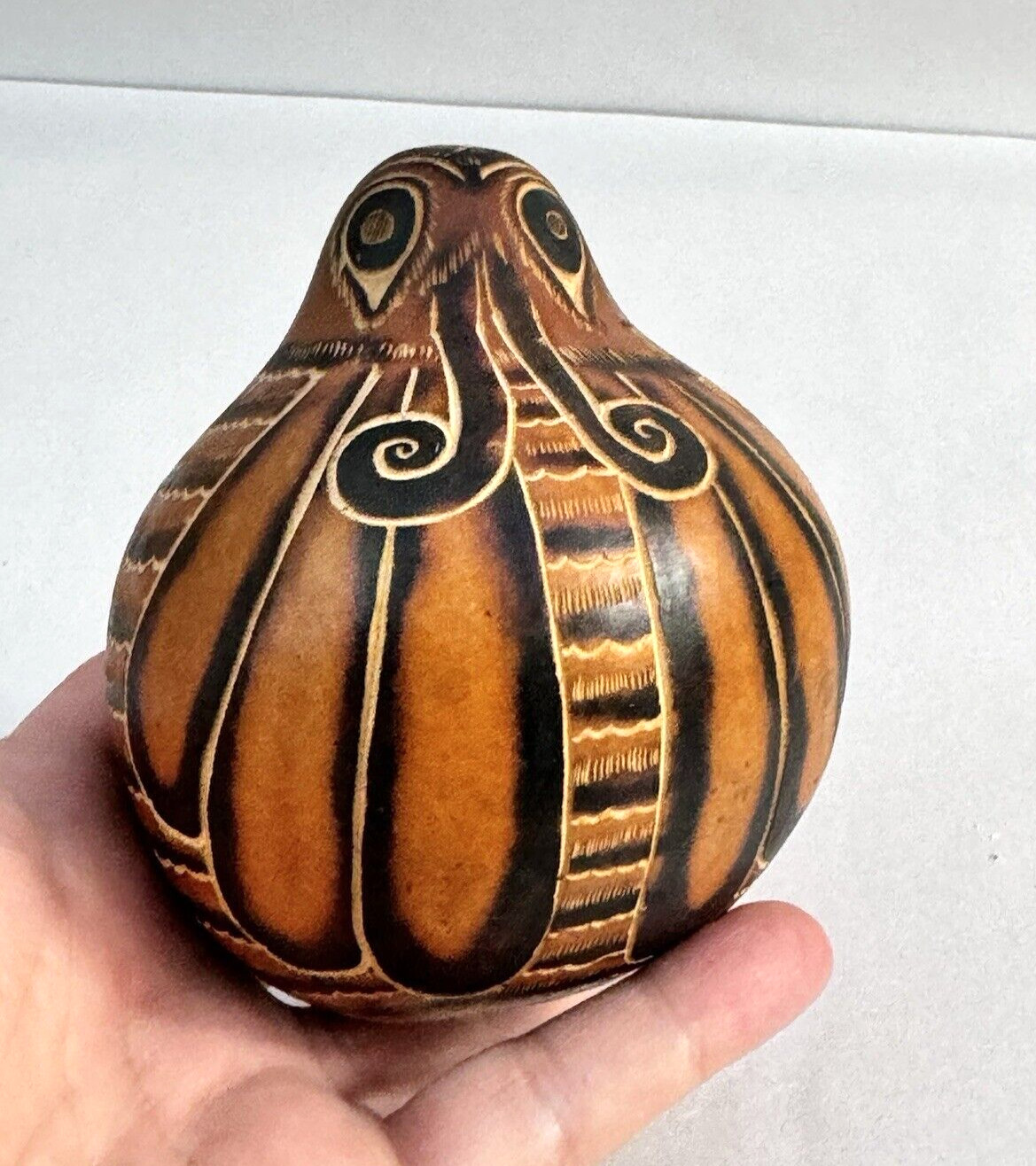 Hand Painted Peruvian Gourd Bee/Bug/insect