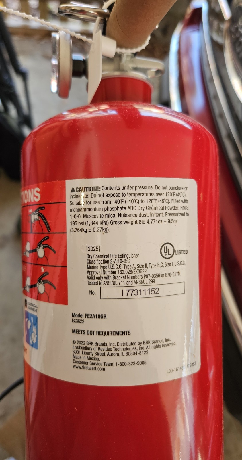 NEW First Alert Fire Extinguisher, Model FE2A10GR - EX3622