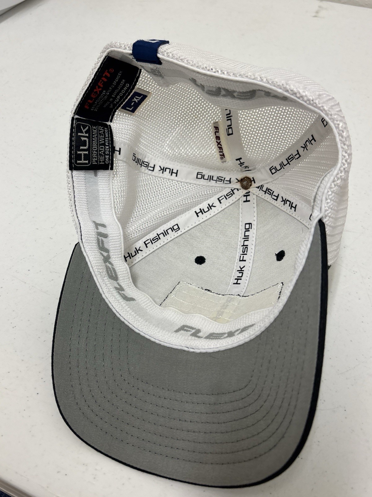 Huk Flexfit Mesh Trucker Hat L-XL Black White Fishing Cap Breathable Logo
