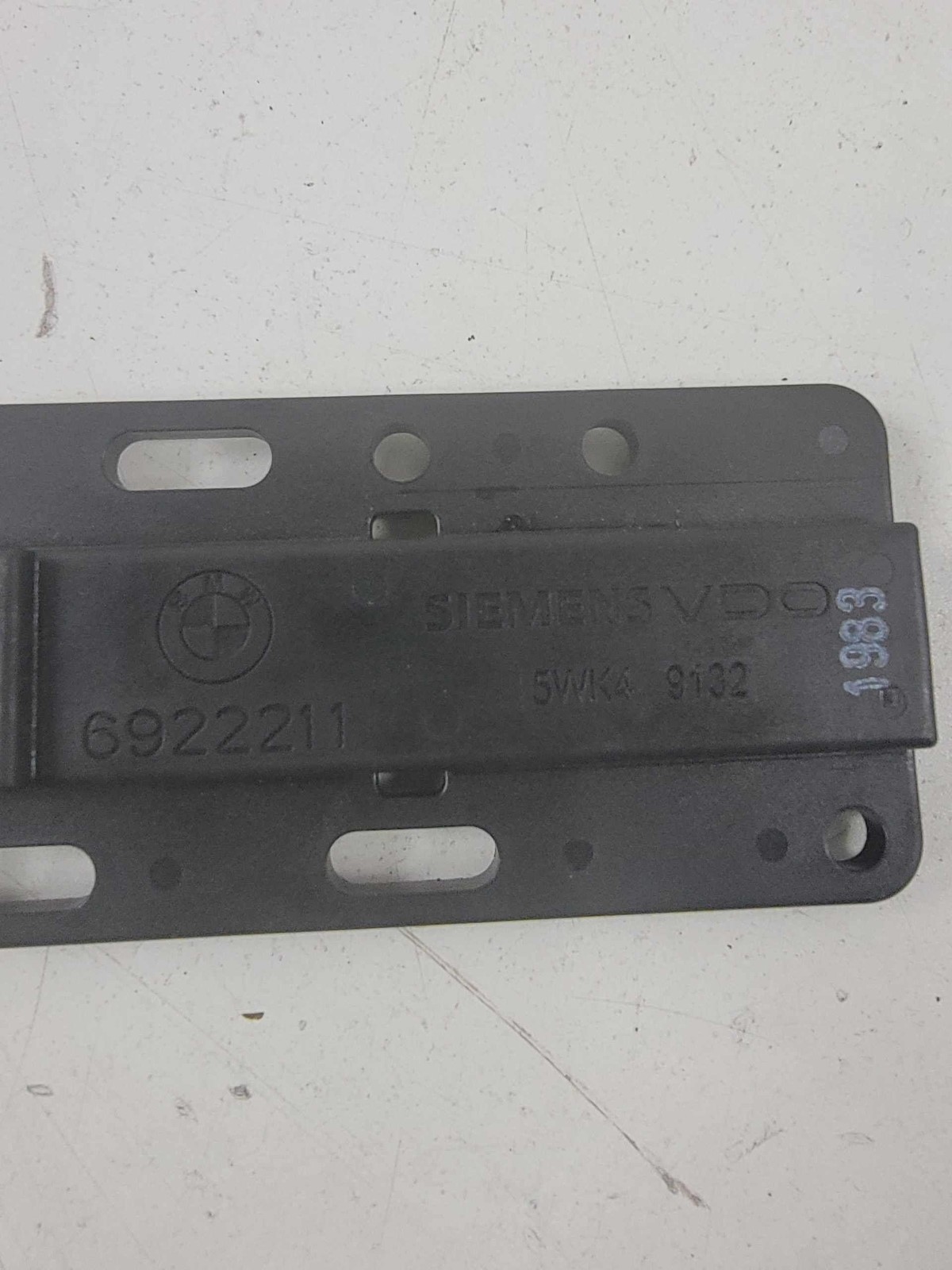 08-13 BMW E90 E92 E93 M3 OEM Convenience Access Antenna Keyless