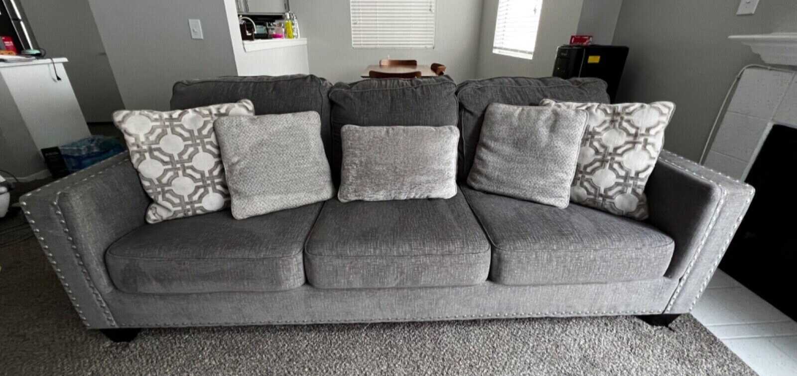 Ashley Furniture Exclusive Brand Barrali 3 Cushion Sofa with 5 Throw Pillows