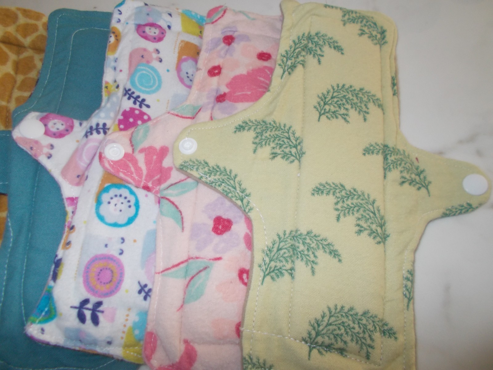 Reusable Cloth Menstrual Pad Panty Liner Pack 10 w. snaps