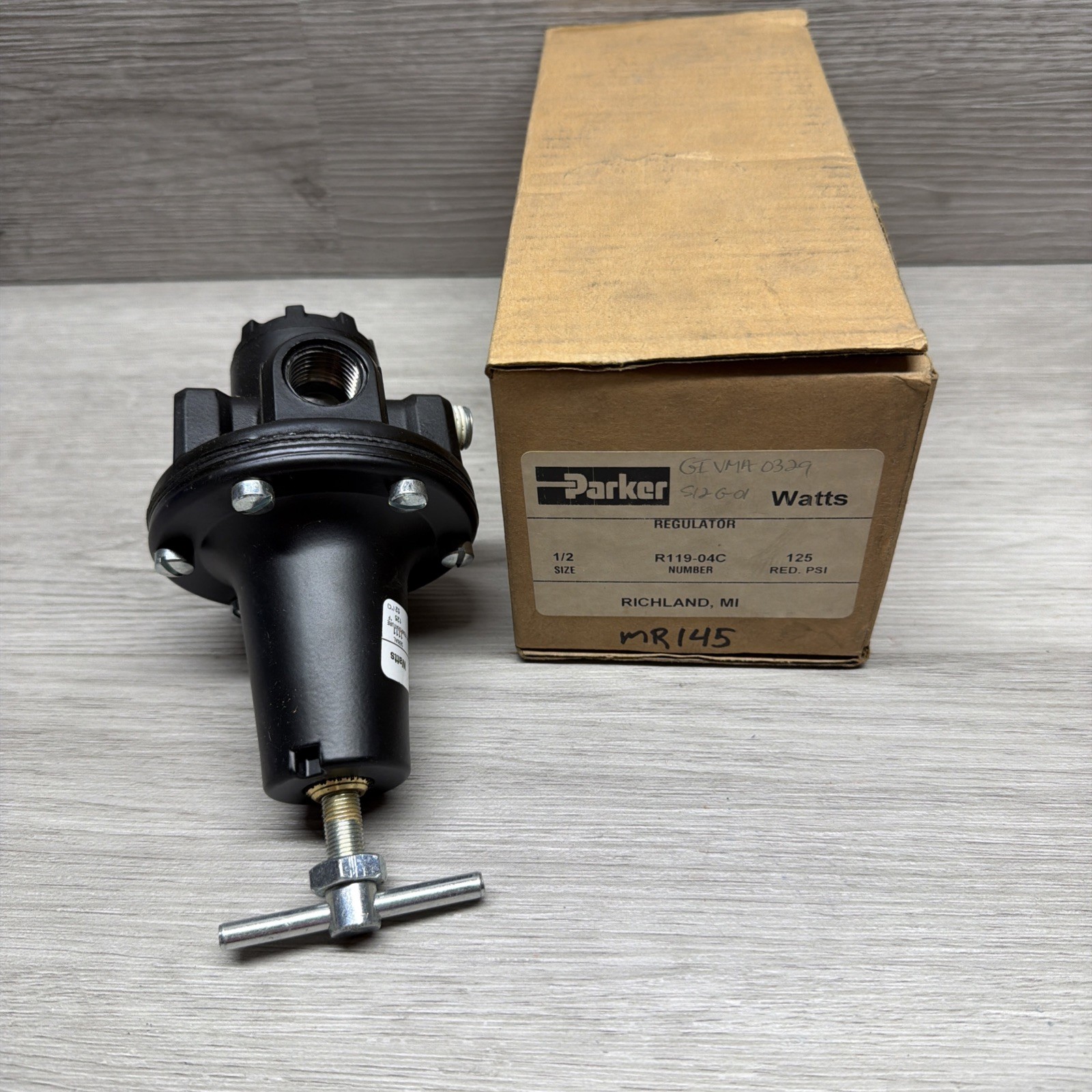 Parker / Watts R119-04C Air Line Regulator, 1/2” NPT Ports, 300 PSI Max, New