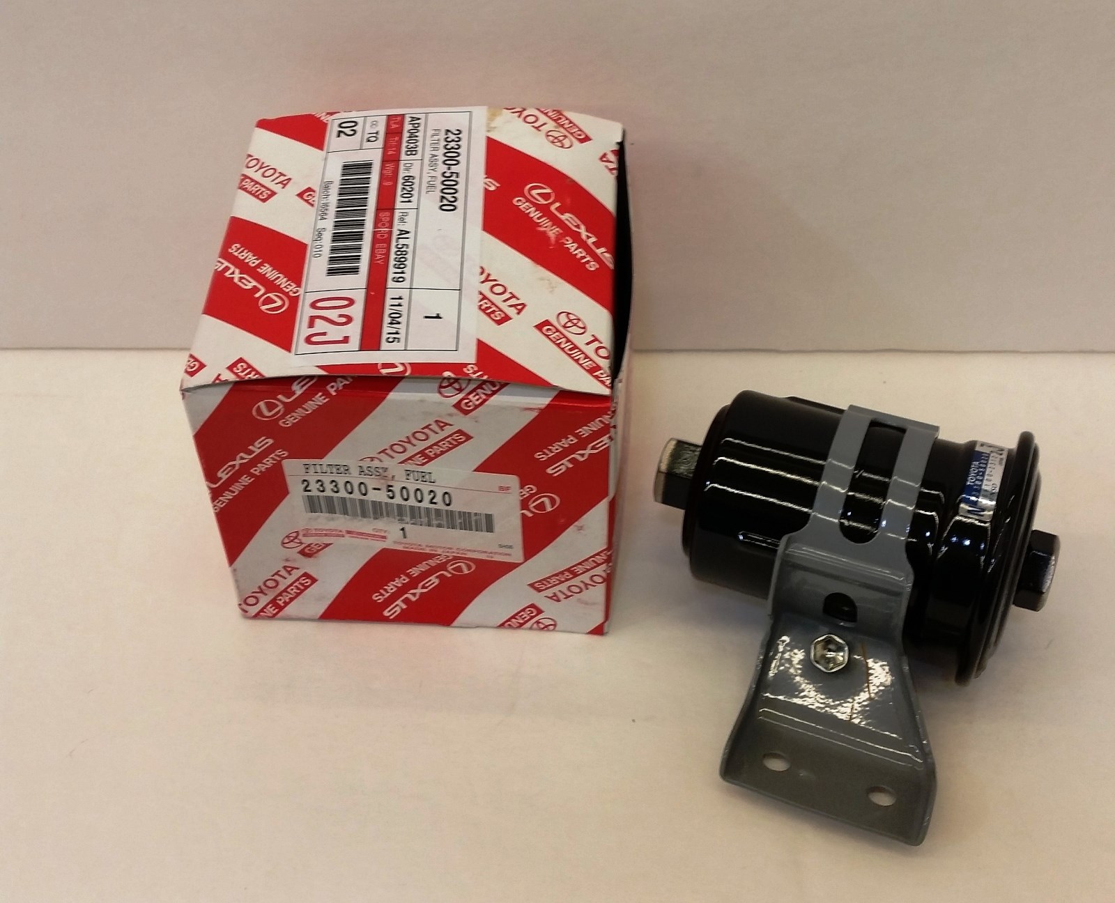 LEXUS OEM FACTORY FUEL FILTER 1990-1994 LS400 23300-50020
