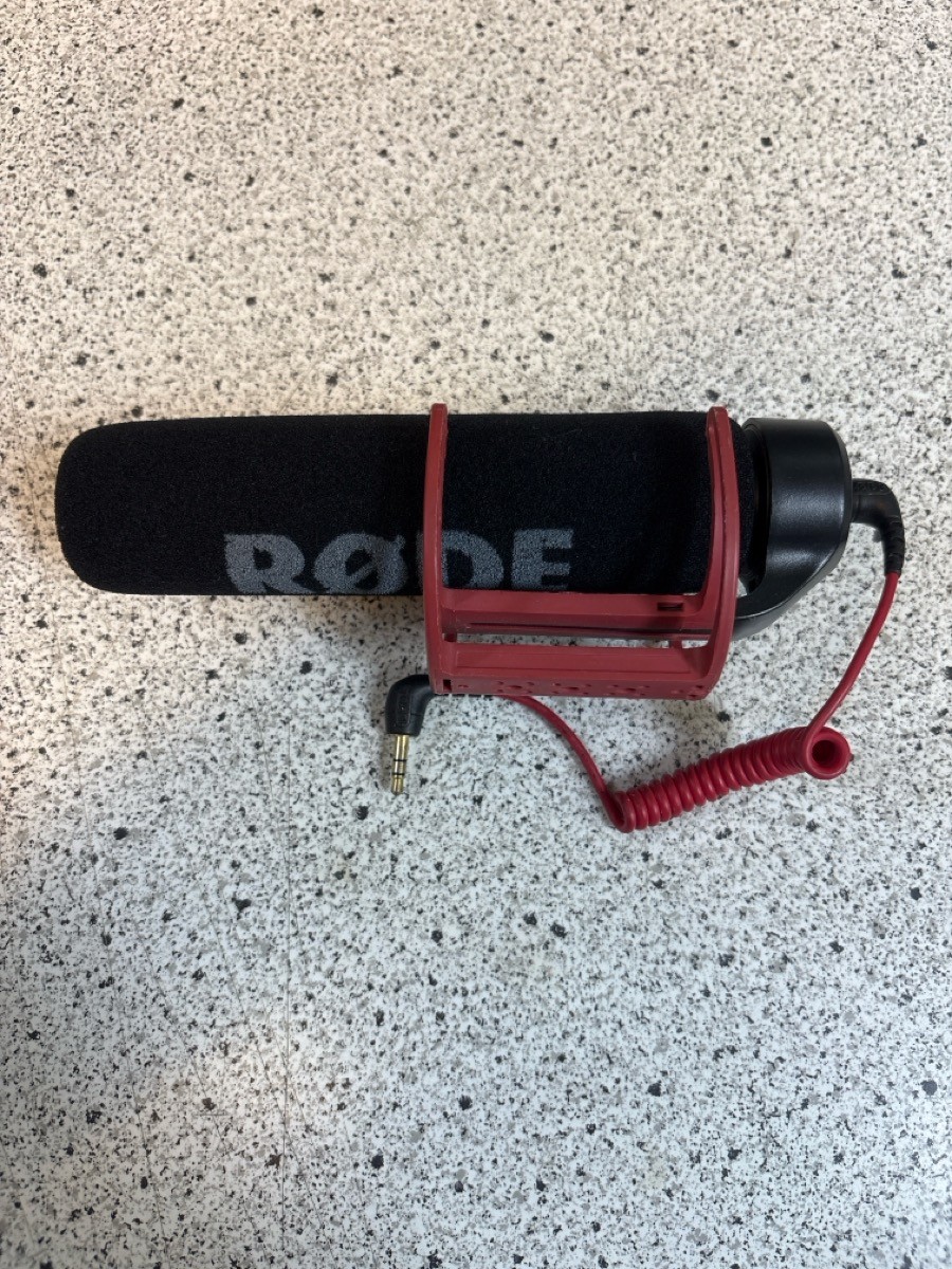 Rode VideoMic GO Lightweight On Camera Microphone (E14002210)