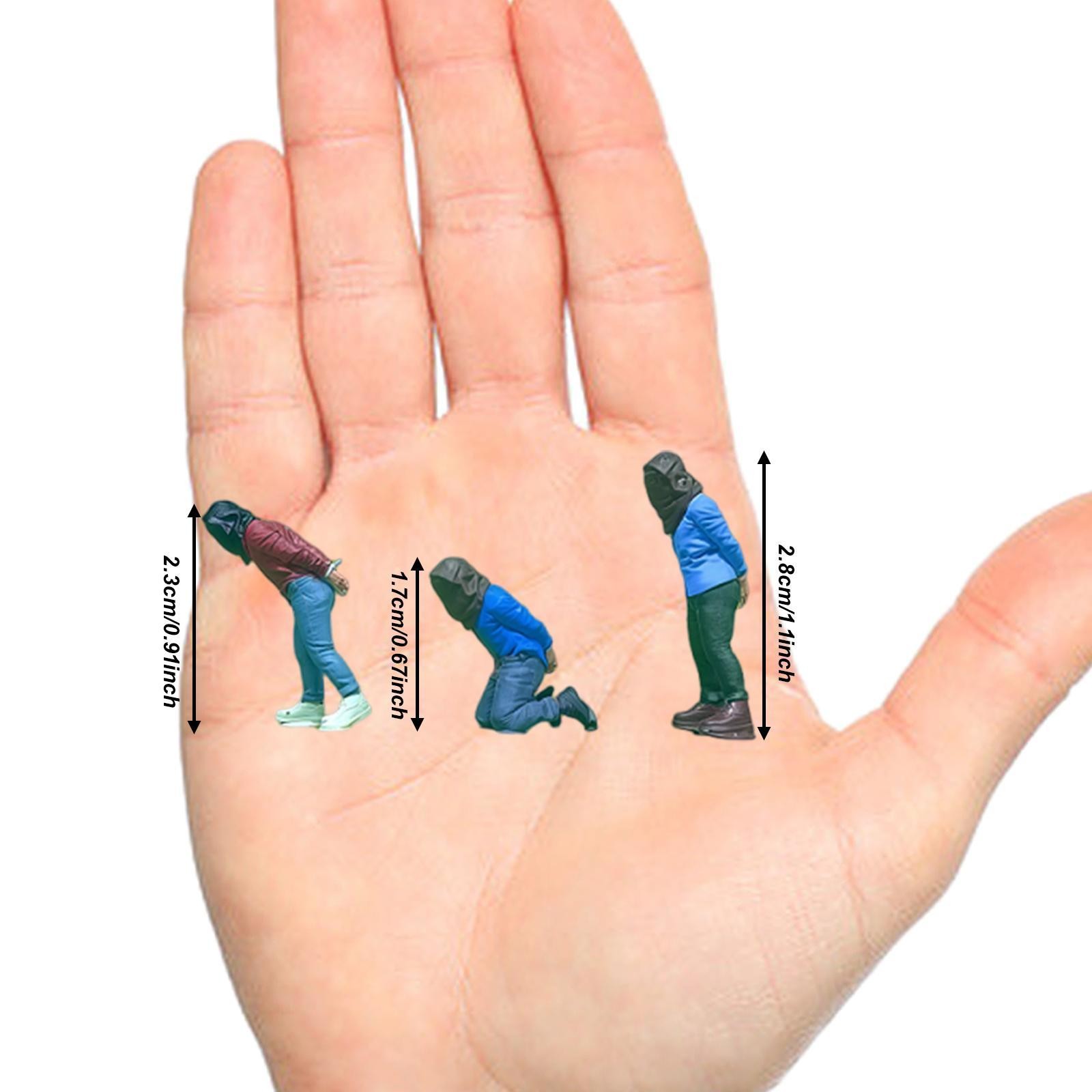 3Pcs 1:64 Scale Hostage Miniature Figures Miniature Scene Models Small