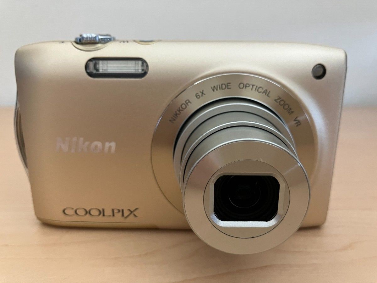 Nikon COOLPIX S3300 Compact Digital Camera Sweet Gold From Japan