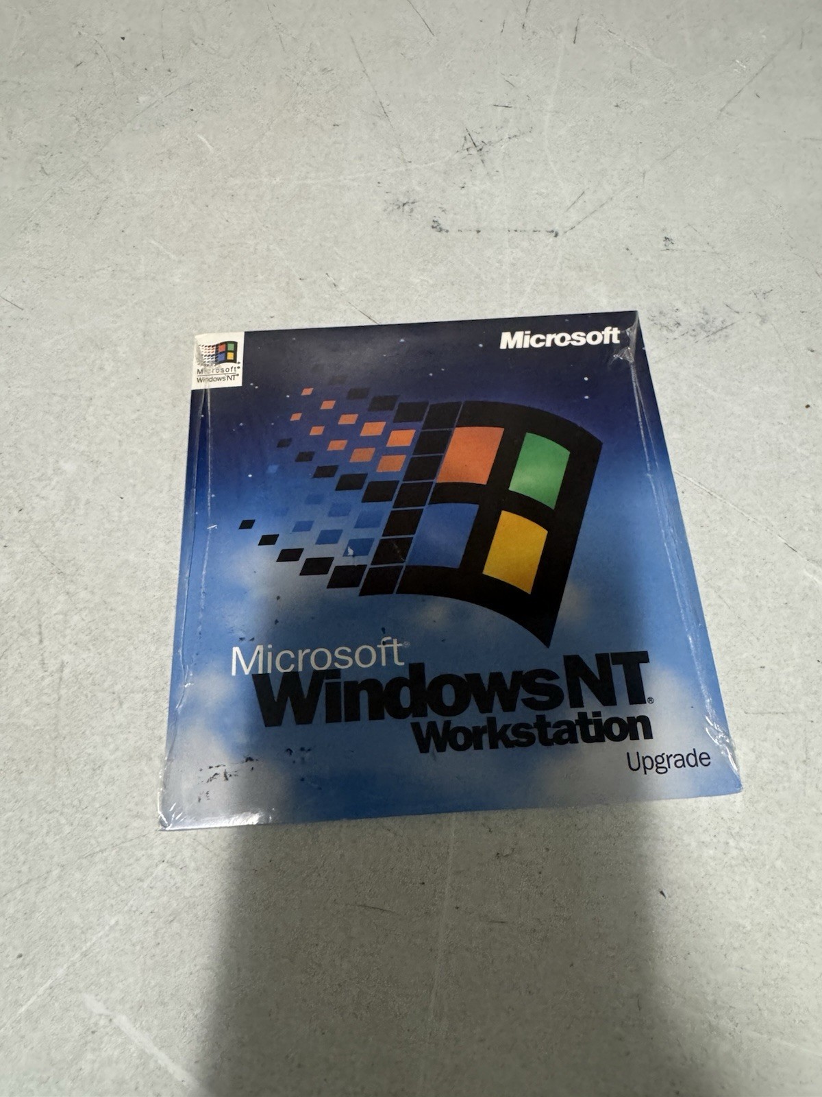 Microsoft Windows NT Workstation Upgrade Version 4.0 CD w/ Sleeve & Product Key