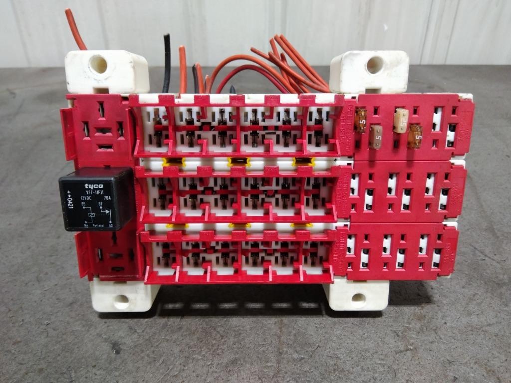 Replaces 90-1192-002 2005 PETERBILT 387 FUSE BOX ,  MD