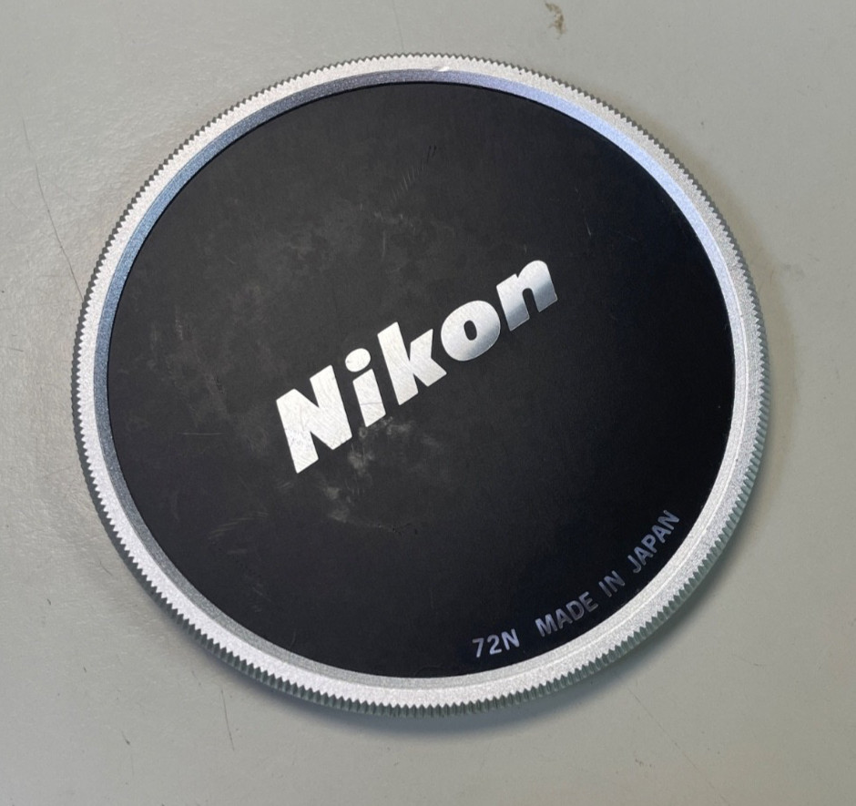 Nikon 72mm 72n lens cap, very good condition screw on