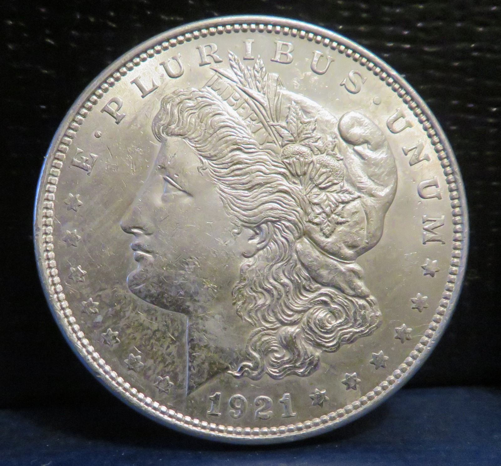 1921 Morgan Silver Dollar $1 MS-Unc